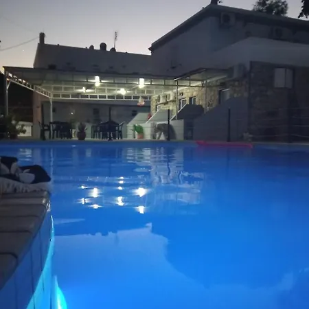 Voula Ilias Panormos (Kalymnos)