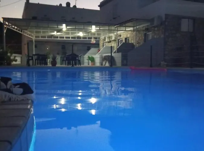 Voula Ilias Studios Panormos (Kalymnos)